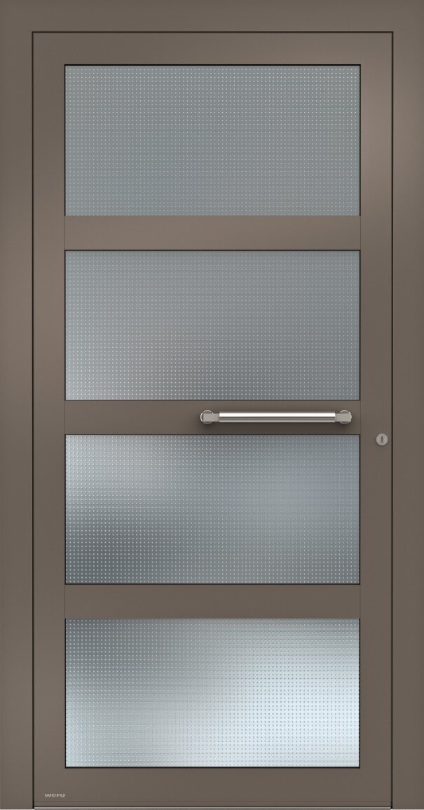 Braune Tür mit vier Fenstern aus mattiertem Glas.