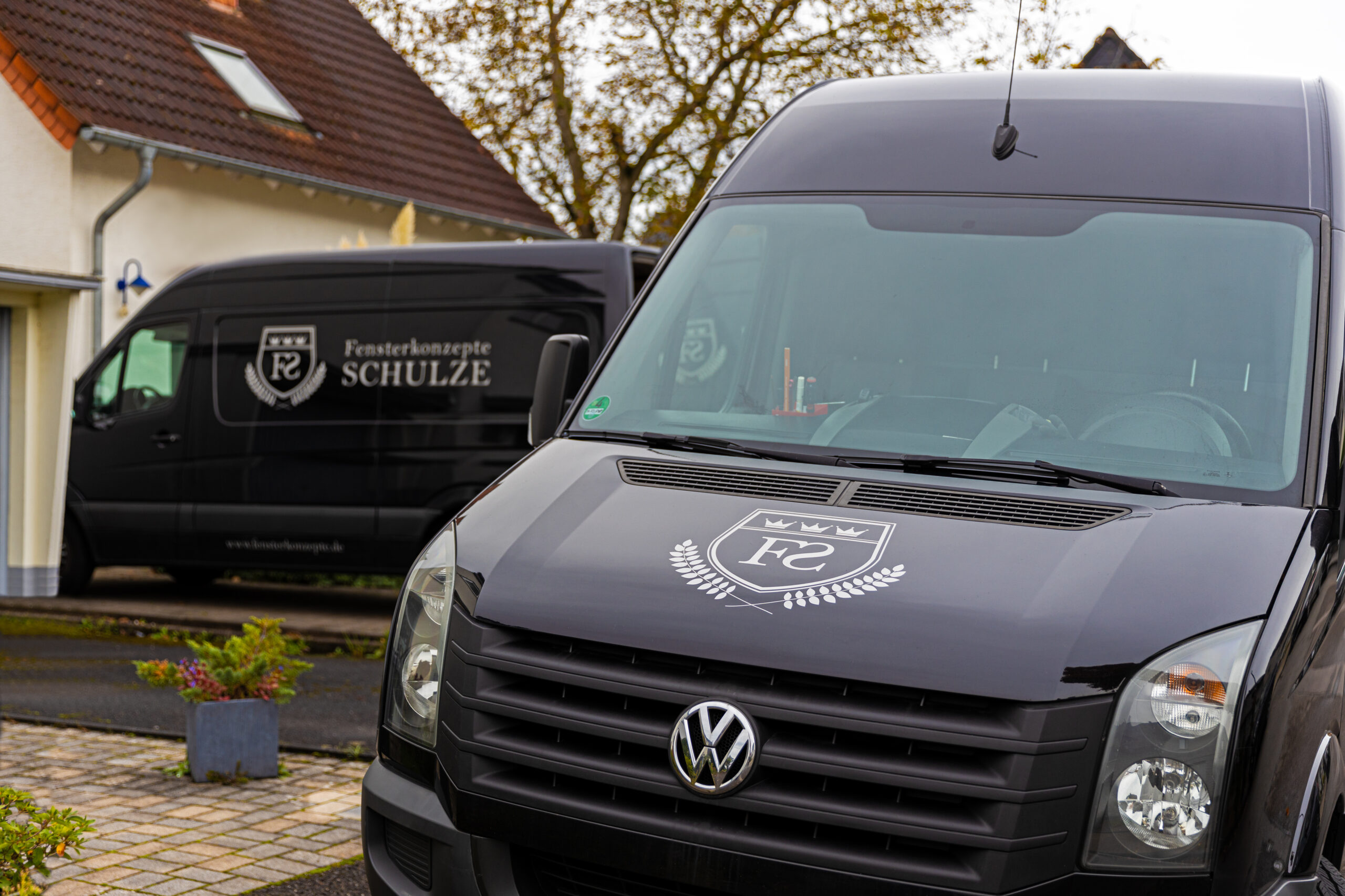 Servicefahrzeug wird für den Einsatz vorbereitet